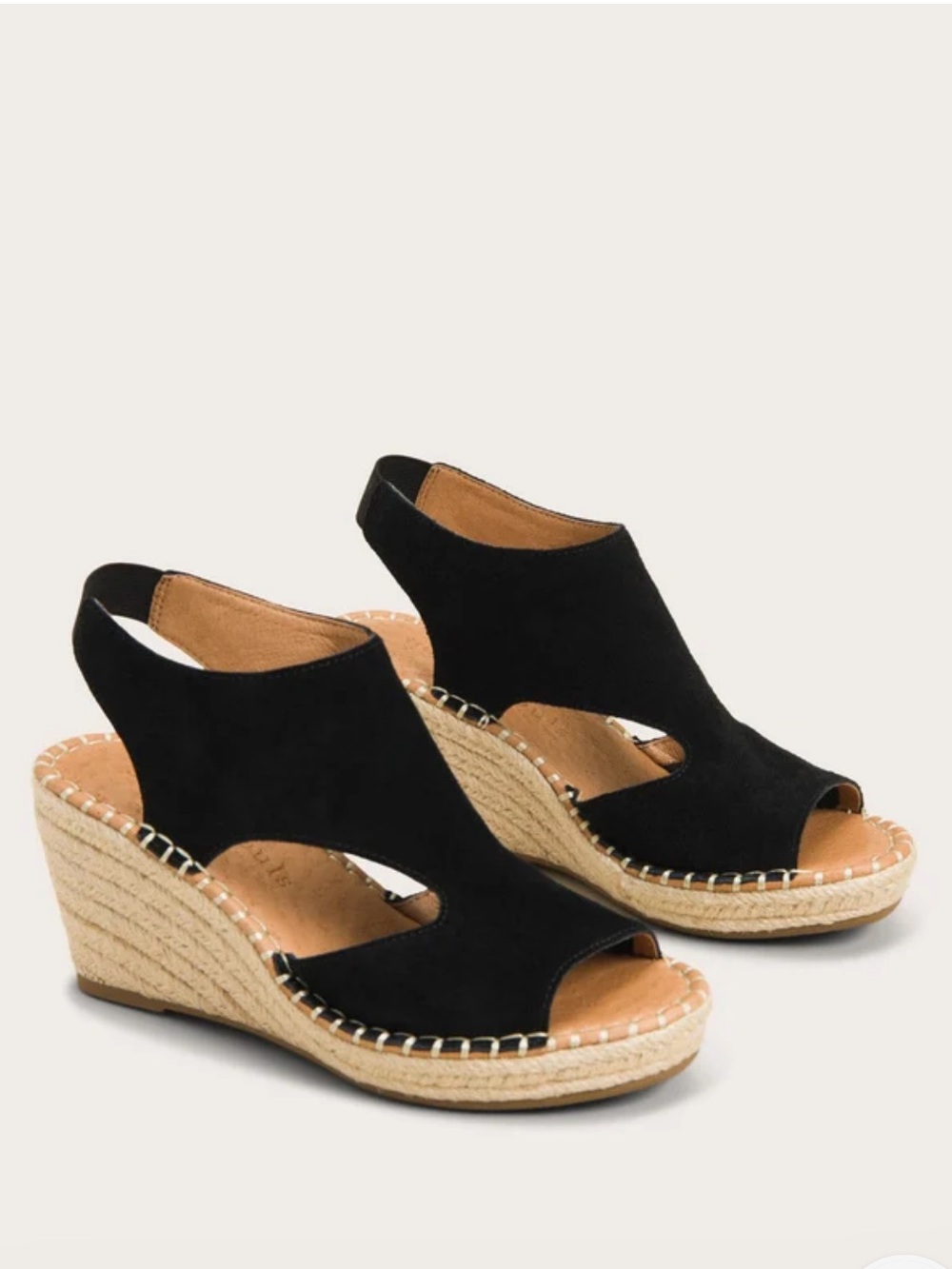 NWOT GENTLE SOULS - CODY SUEDE ESPARILLE WEDGE
Size 8.5